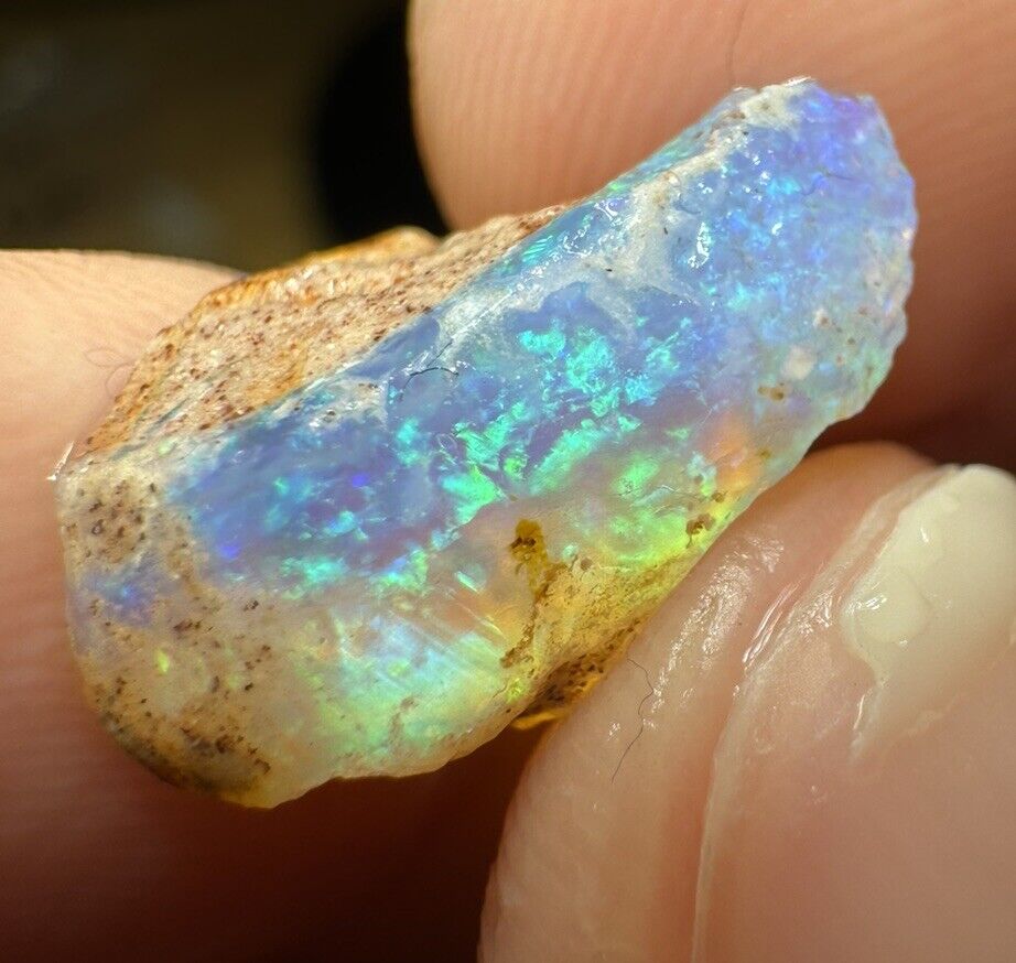 4.5 Carats Solid Rough Coober Pedy Opal Piece with Beautiful Colour B1