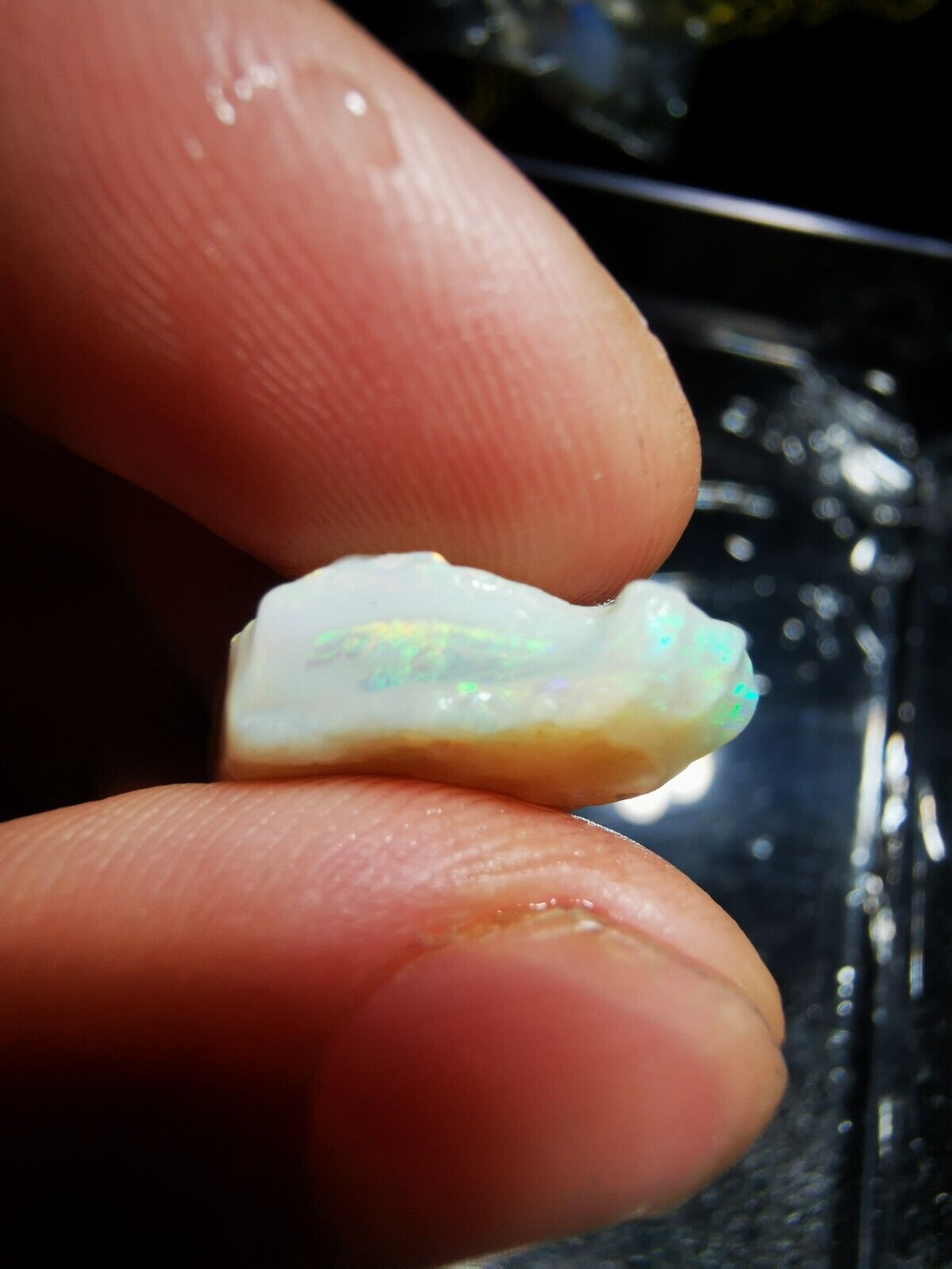 9.65Carats Solid Rough Coober Pedy Opal shell with Beautiful Colour