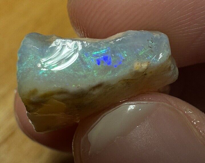 10.5 Carats Solid Rough Coober Pedy Opal Piece with Beautiful Colour B1 shell