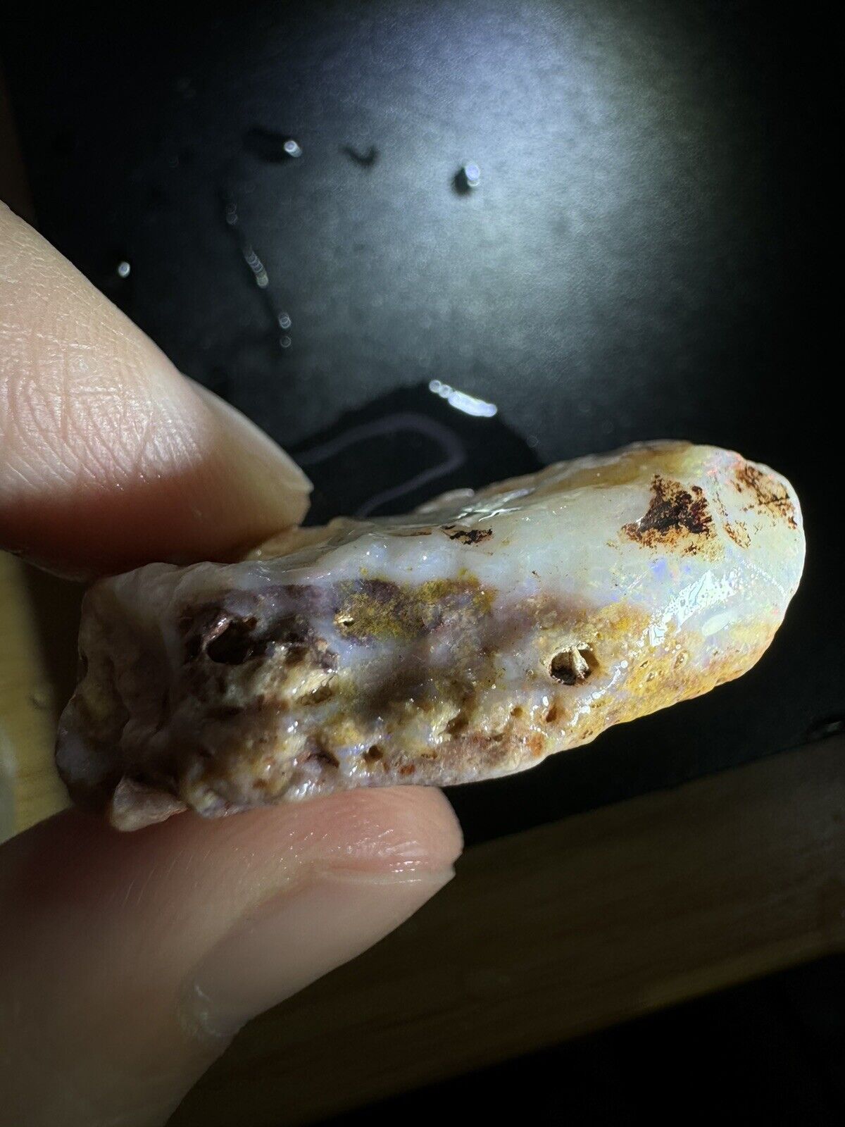 87.4 Carats Solid Rough Coober Pedy Opal Piece with Beautiful Colour B1