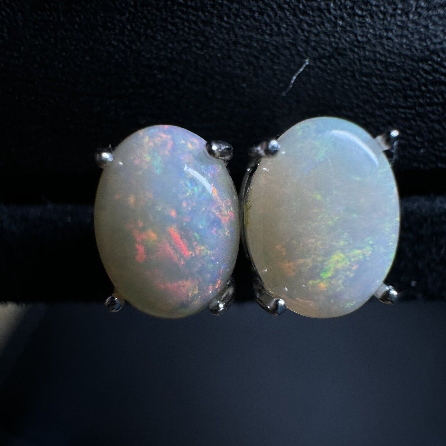 Earstuds Opal Pairs Piece with Beautiful Colour C1-2223