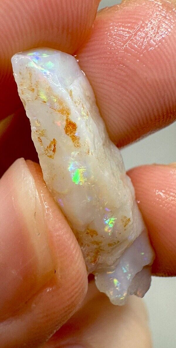 7.7 Carats Solid Rough Coober Pedy Opal Piece with Beautiful Colour
