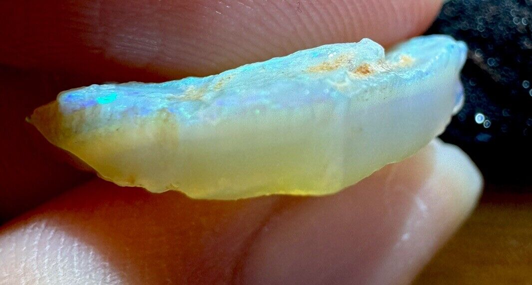 6 Carats Solid Rough Coober Pedy Opal Piece with Beautiful Colour