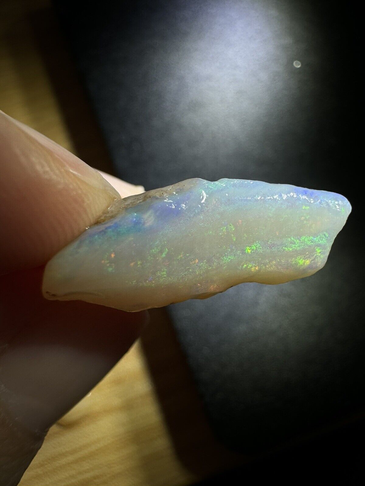 16 Carats Solid Rough Coober Pedy Opal Piece with Beautiful Colour MayT