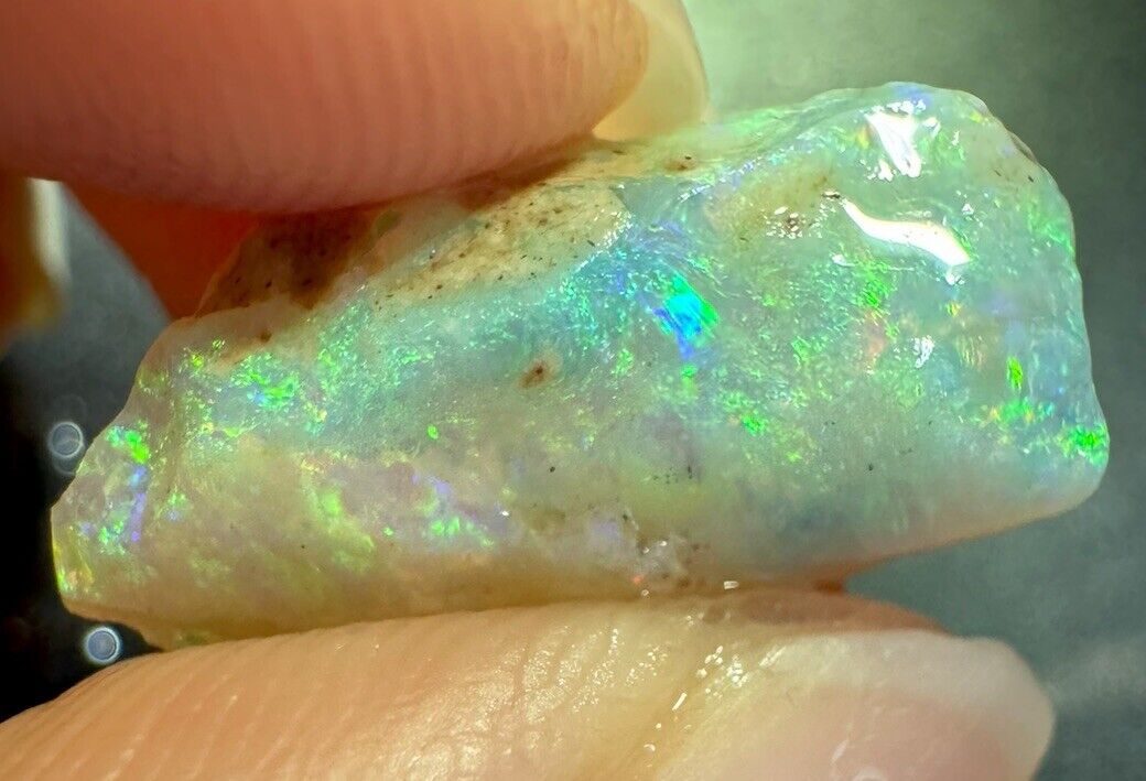 6Carats Solid Rough Coober Pedy Opal Piece with Beautiful Colour
