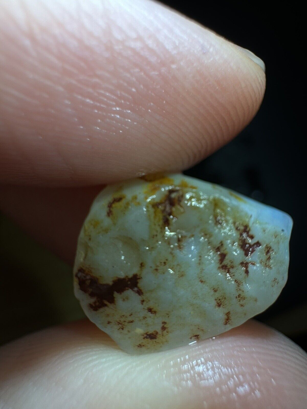5.4 Carats Solid Rough Coober Pedy Opal Piece with Beautiful Colour May T