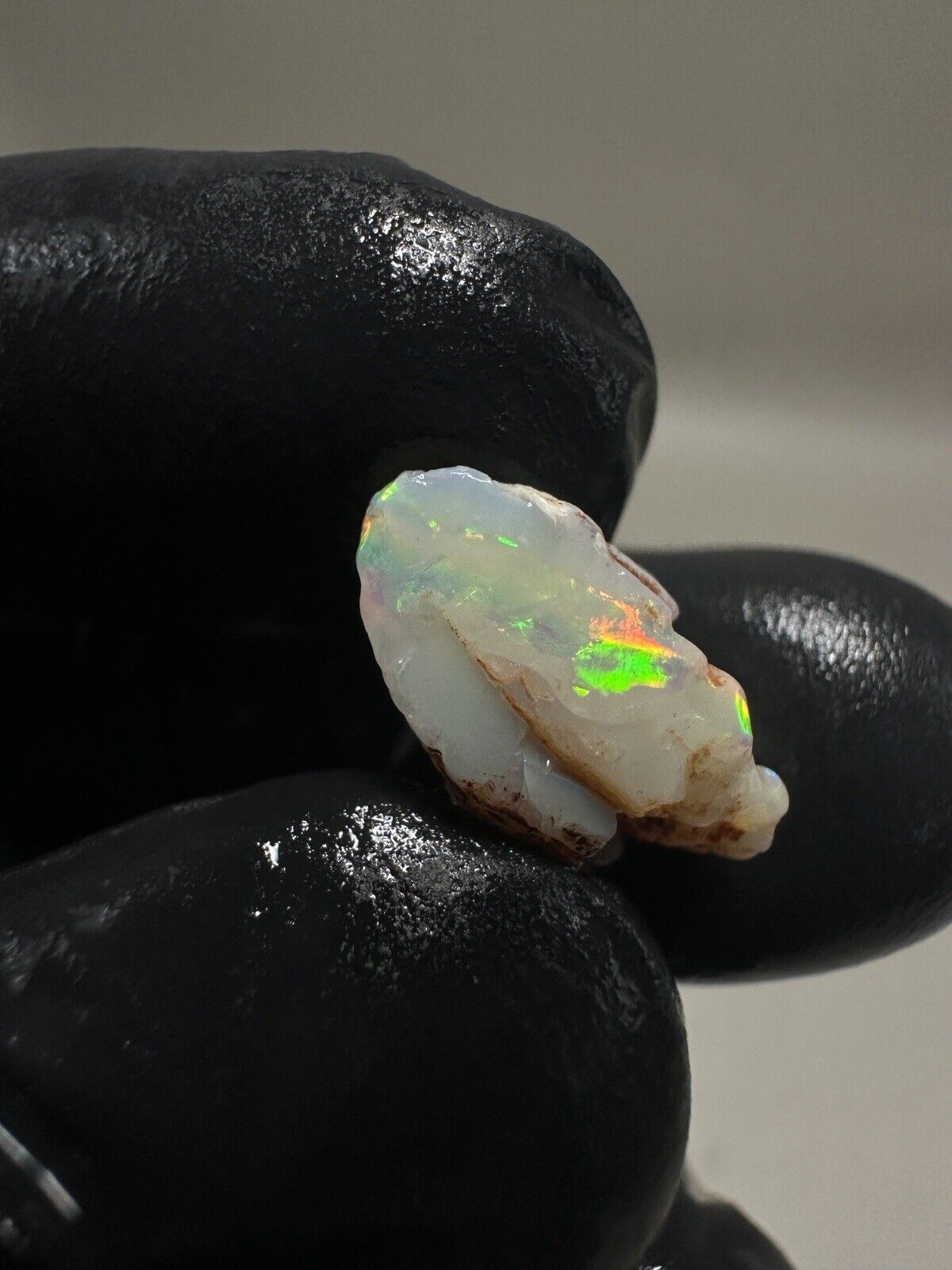 7.7Carats Solid Rough Coober Pedy Crystal Opal Shell Piece with Beautiful Colour