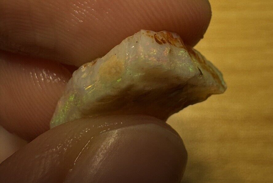 7.1 Carats Solid Rough Coober Pedy Opal Piece with Beautiful Colour B1