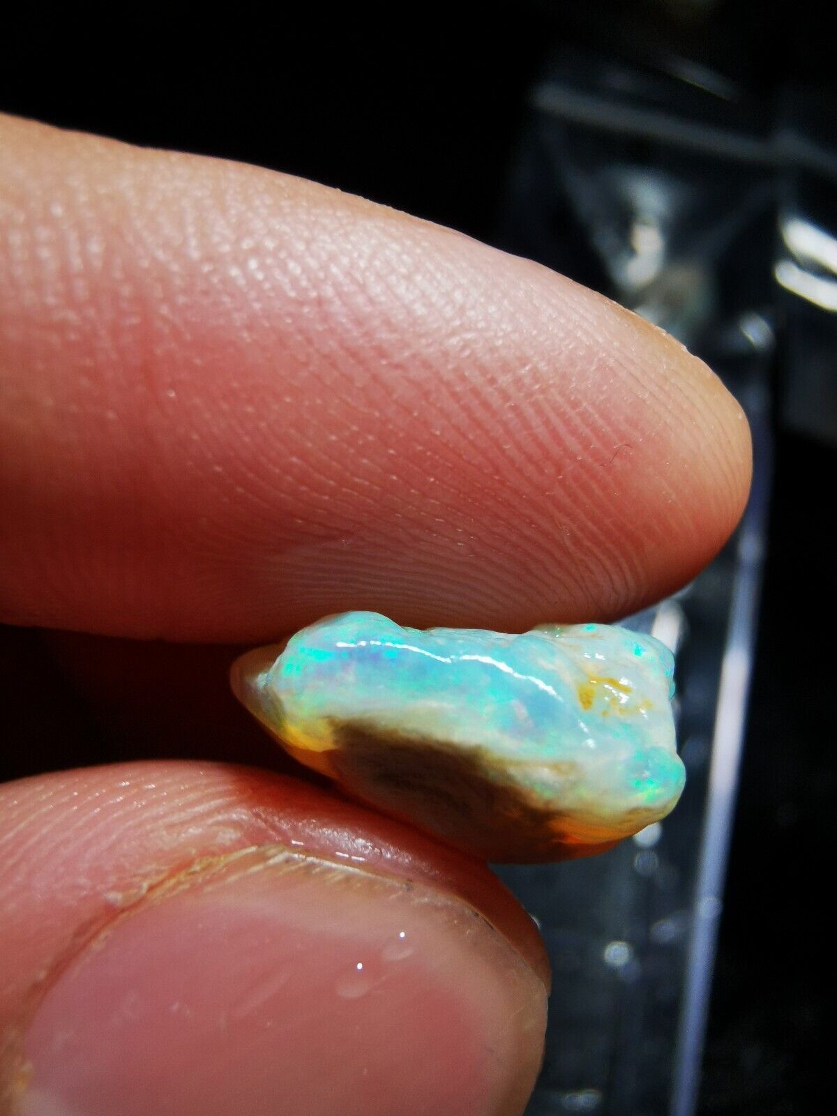 7.45 Carats Solid Rough Coober Pedy Opal Piece with Beautiful Colour