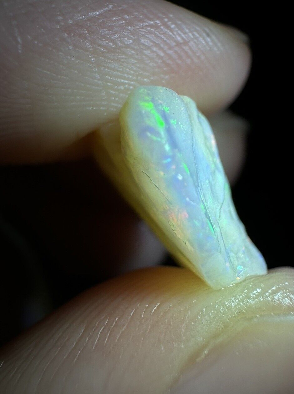 10Carats Solid Rough Coober Pedy Opal Piece with Beautiful Colour MayT