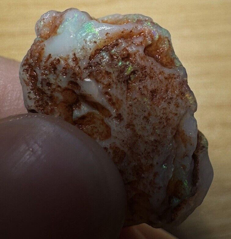 17.2 Carats Solid Rough Coober Pedy Opal Piece with Beautiful Colour B1