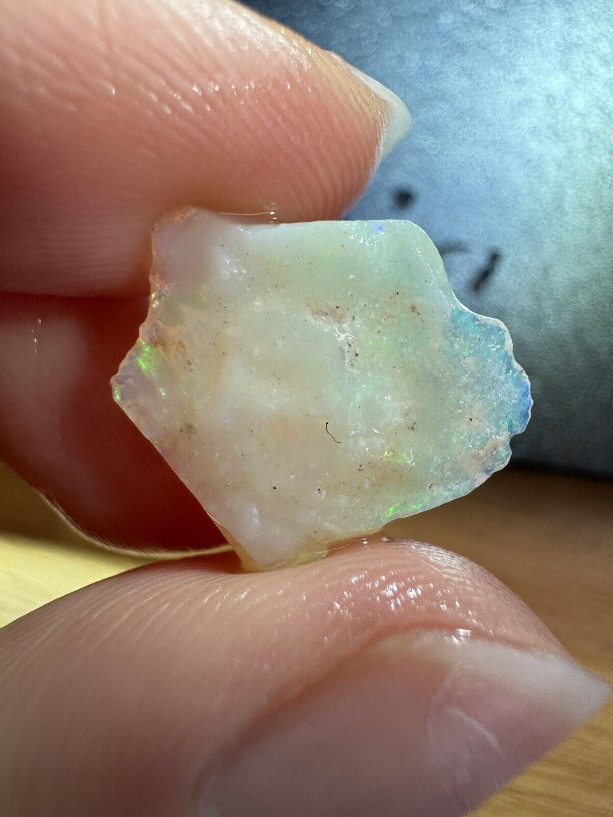 4.6 Carats Solid Rough Coober Pedy Opal Piece with Beautiful Colour