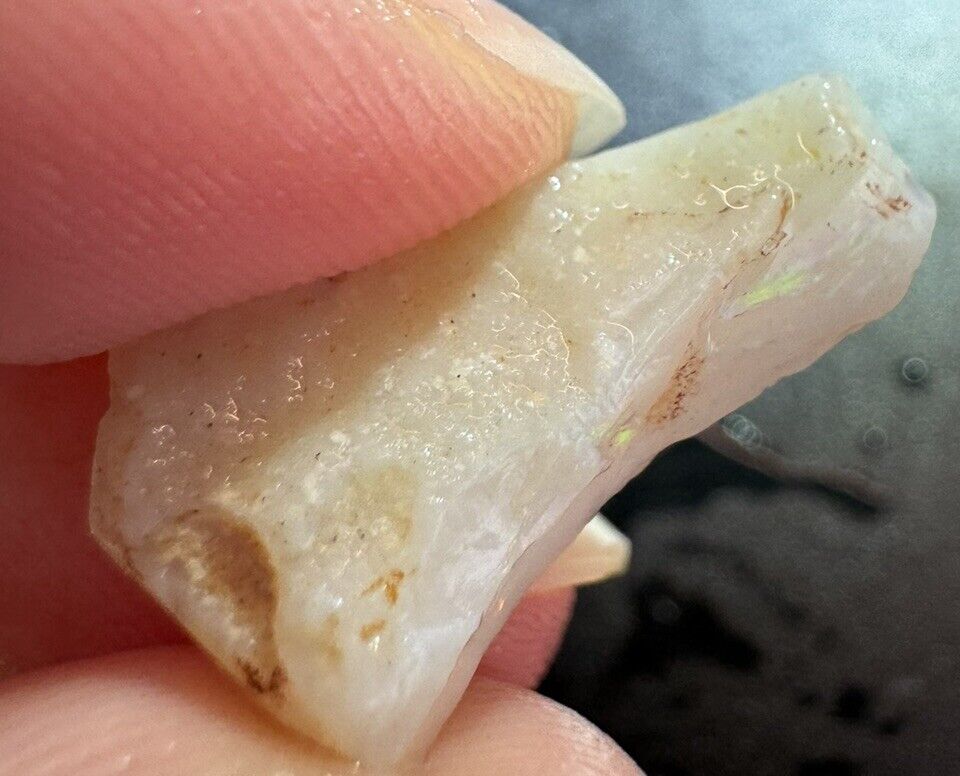 5 Carats Solid Rough Coober Pedy Opal Piece with Beautiful Colour