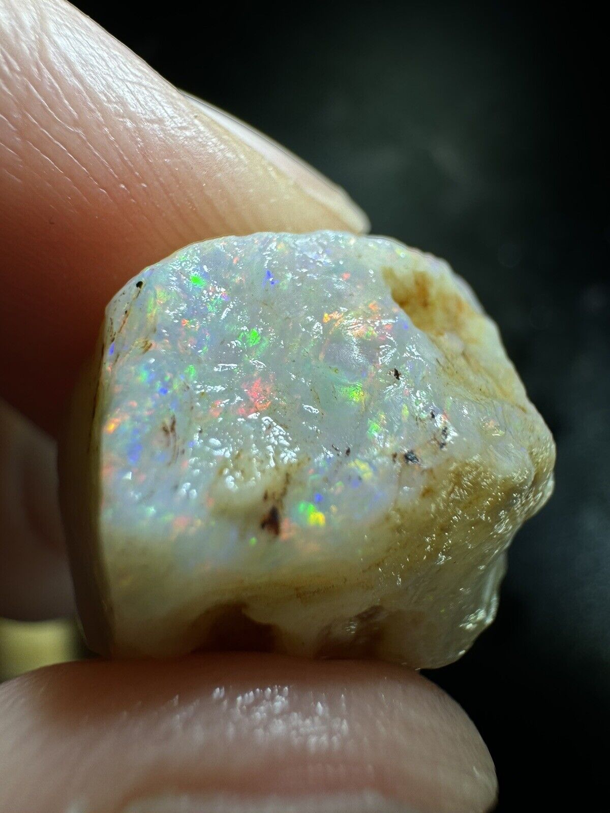 18.7 Carats Solid Rough Coober Pedy Opal Piece with Beautiful Colour B1