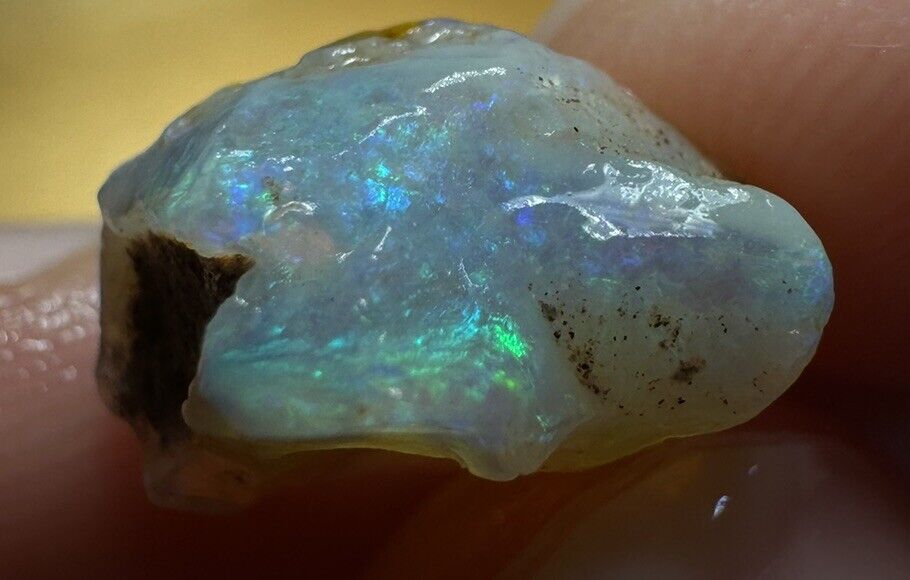 5 Carats Solid Rough Coober Pedy Opal Piece with Beautiful Colour B1