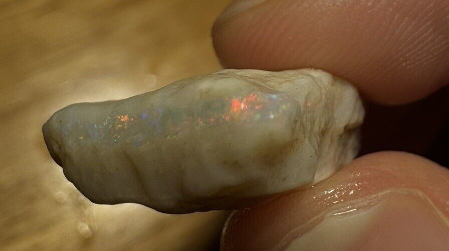16.3 Carats Solid Rough Coober Pedy Opal Piece with Beautiful Colour B1