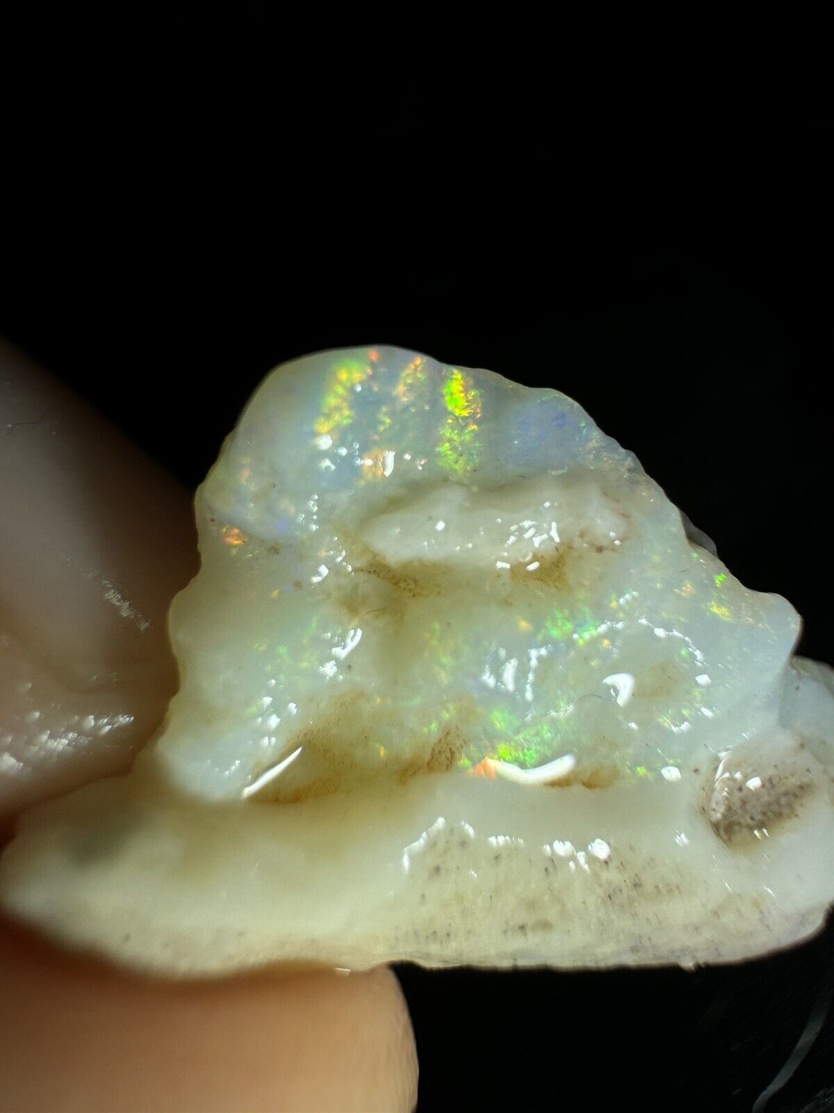 10.6 Carats Solid Rough Coober Pedy Opal Piece with Beautiful Colour B1