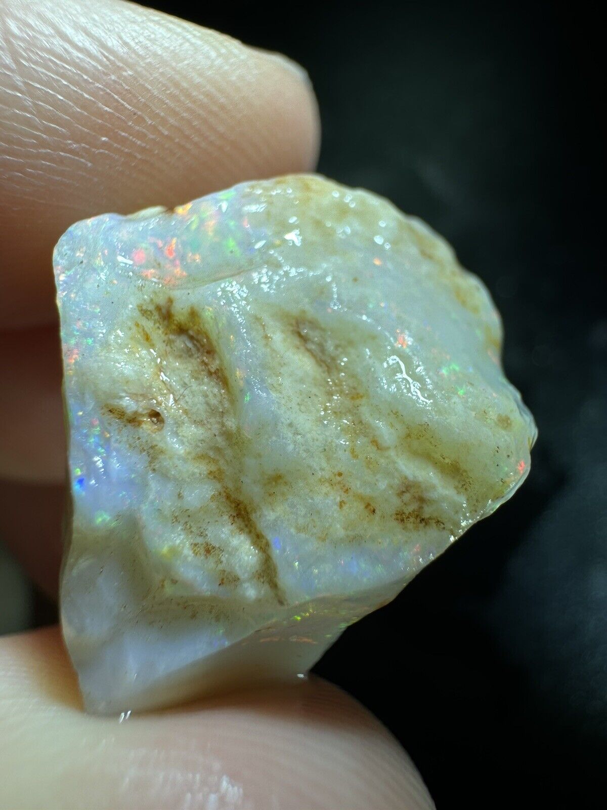 18.7 Carats Solid Rough Coober Pedy Opal Piece with Beautiful Colour B1