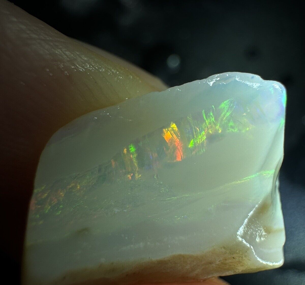 15 Carats Solid Rough Coober Pedy Opal Piece with Beautiful Colour B1