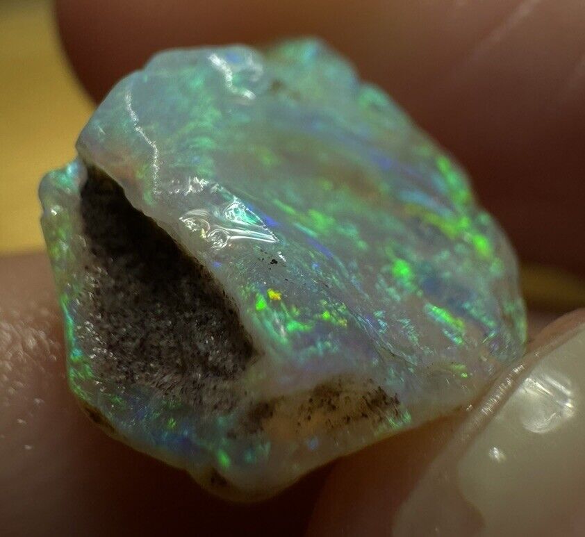5 Carats Solid Rough Coober Pedy Opal Piece with Beautiful Colour B1