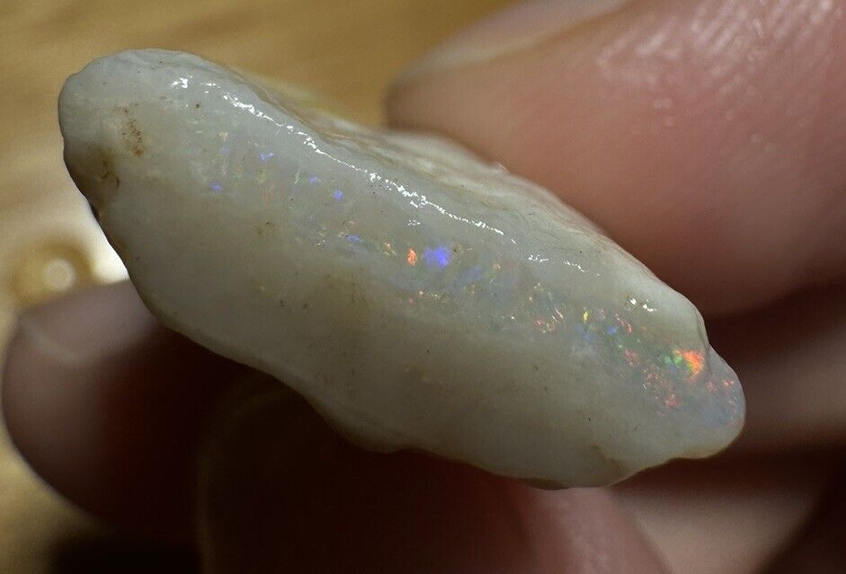 16.3 Carats Solid Rough Coober Pedy Opal Piece with Beautiful Colour B1