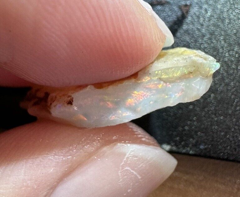 4.6 Carats Solid Rough Coober Pedy Opal Piece with Beautiful Colour