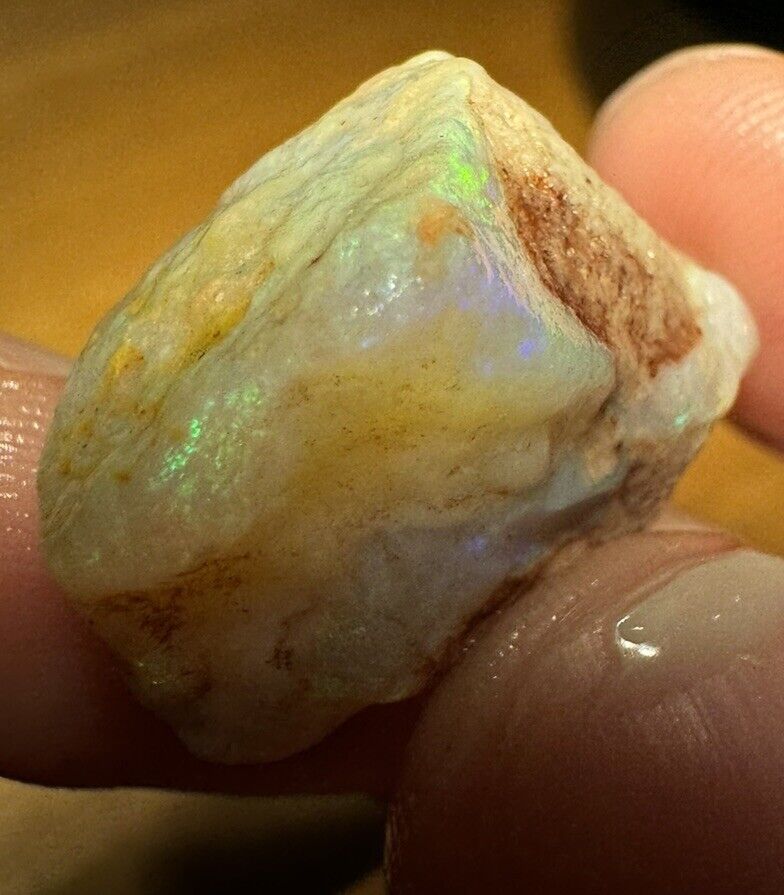 17.7 Carats Solid Rough Coober Pedy Opal Piece with Beautiful Colour B1