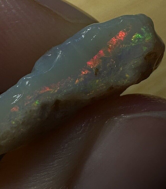 12.5 Carats Solid Rough Coober Pedy Opal Piece with Beautiful Colour B1