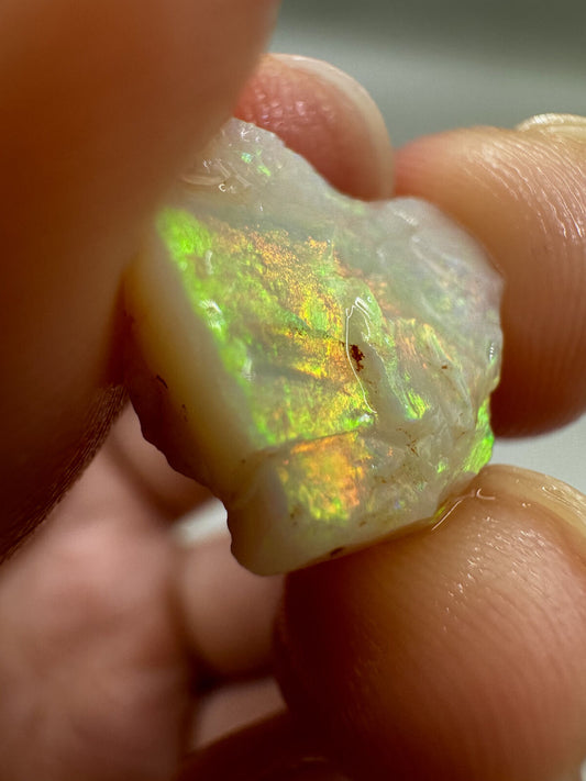 4.7 Carats Solid Rough Coober Pedy Opal Piece with Beautiful Colour
