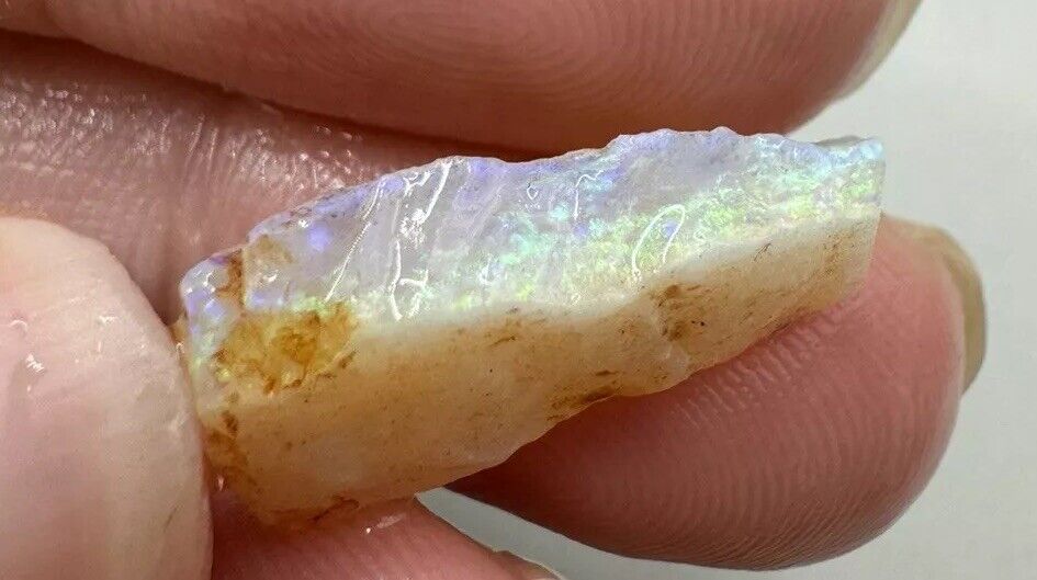 4.4 Carats Solid Rough Coober Pedy Opal Piece with Beautiful Colour
