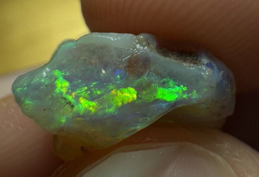 5 Carats Solid Rough Coober Pedy Opal Piece with Beautiful Colour B1