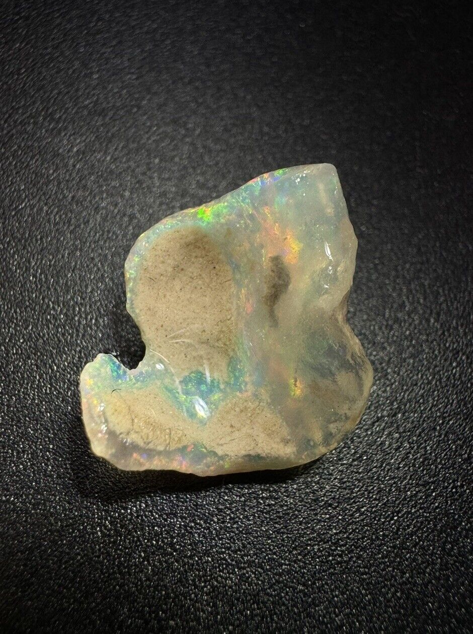 5 Carats Solid Rough Coober Pedy Opal Piece with Beautiful Colour B1