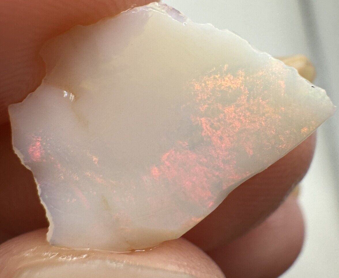 2.8 Carats Solid Rough Coober Pedy Opal Piece with Beautiful Colour