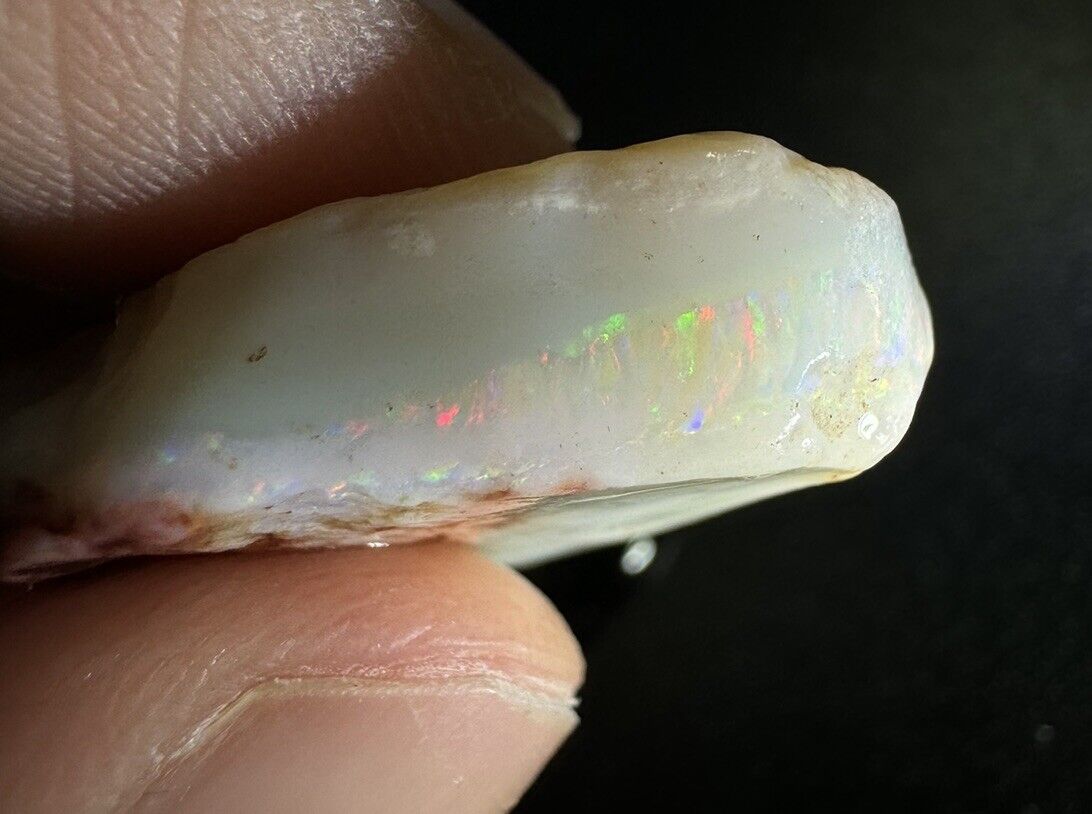22.3 Carats Solid Rough Coober Pedy Opal Piece with Beautiful Colour B1