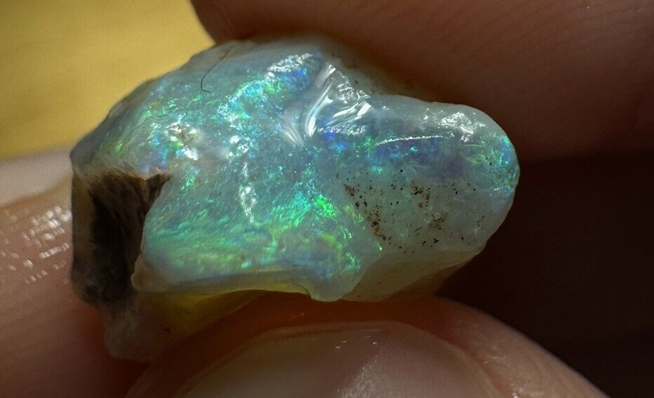 5 Carats Solid Rough Coober Pedy Opal Piece with Beautiful Colour B1