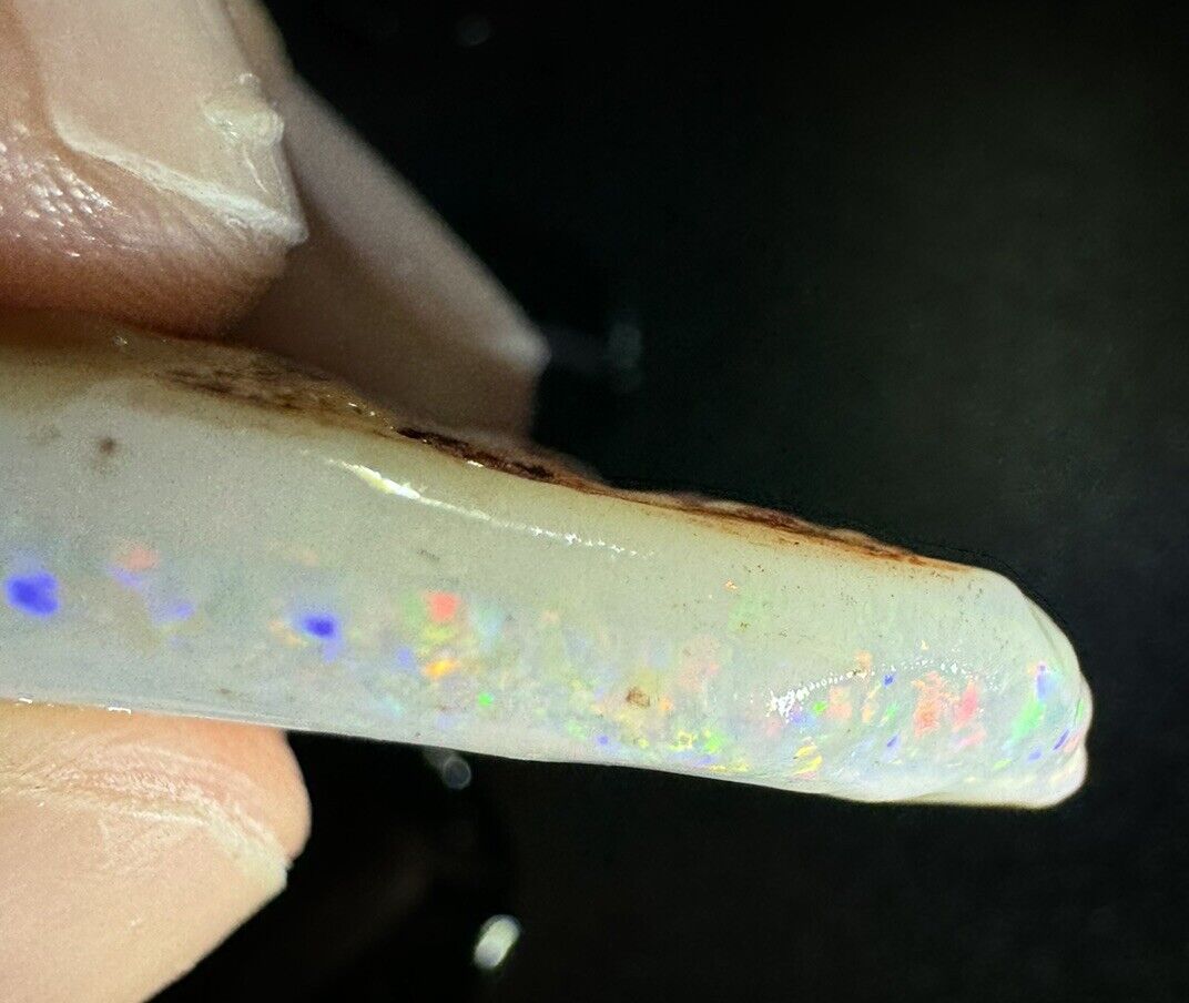 22.3 Carats Solid Rough Coober Pedy Opal Piece with Beautiful Colour B1