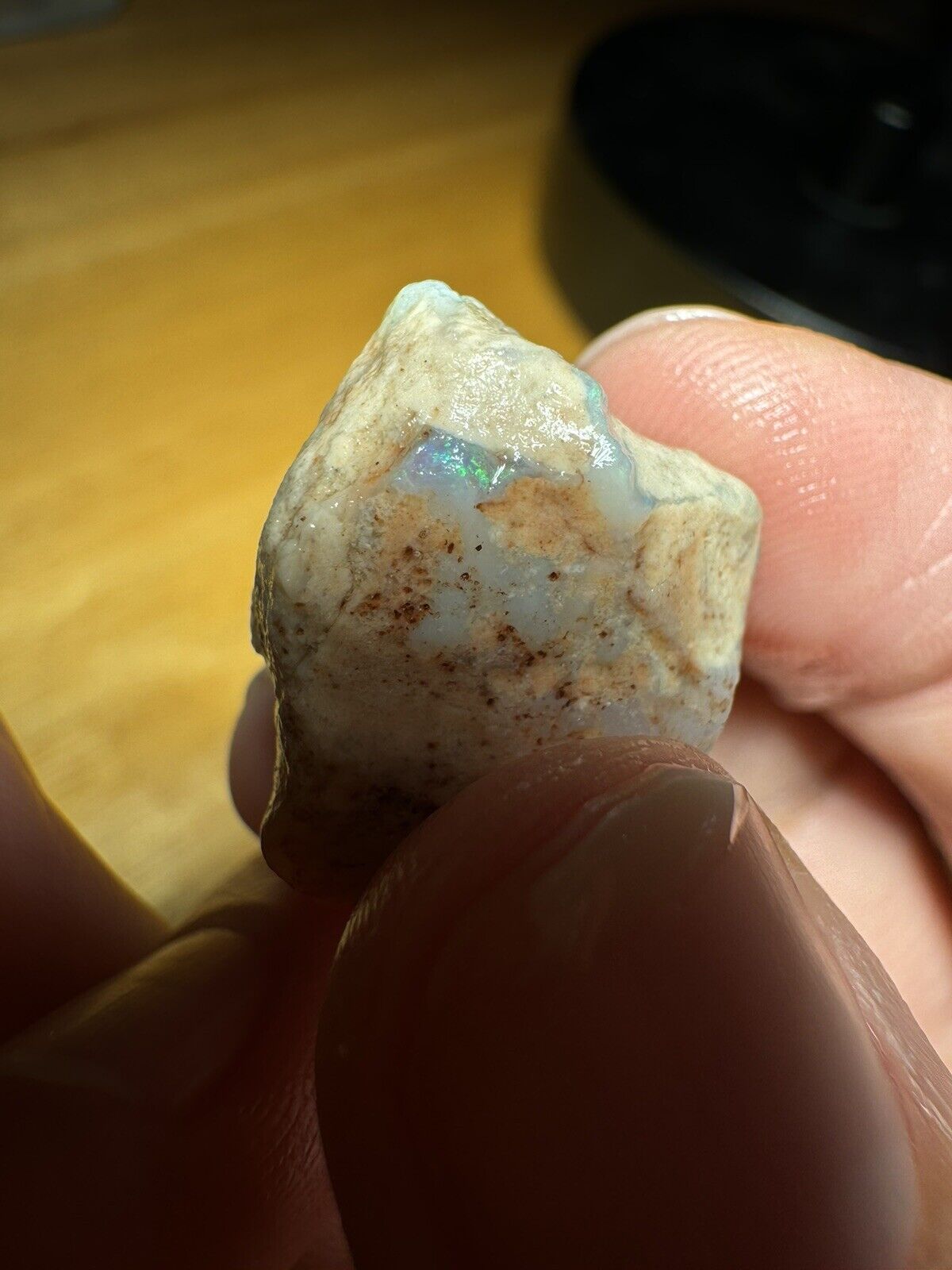 17.7 Carats Solid Rough Coober Pedy Opal Piece with Beautiful Colour B1