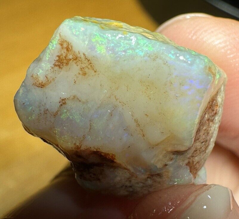 17.7 Carats Solid Rough Coober Pedy Opal Piece with Beautiful Colour B1