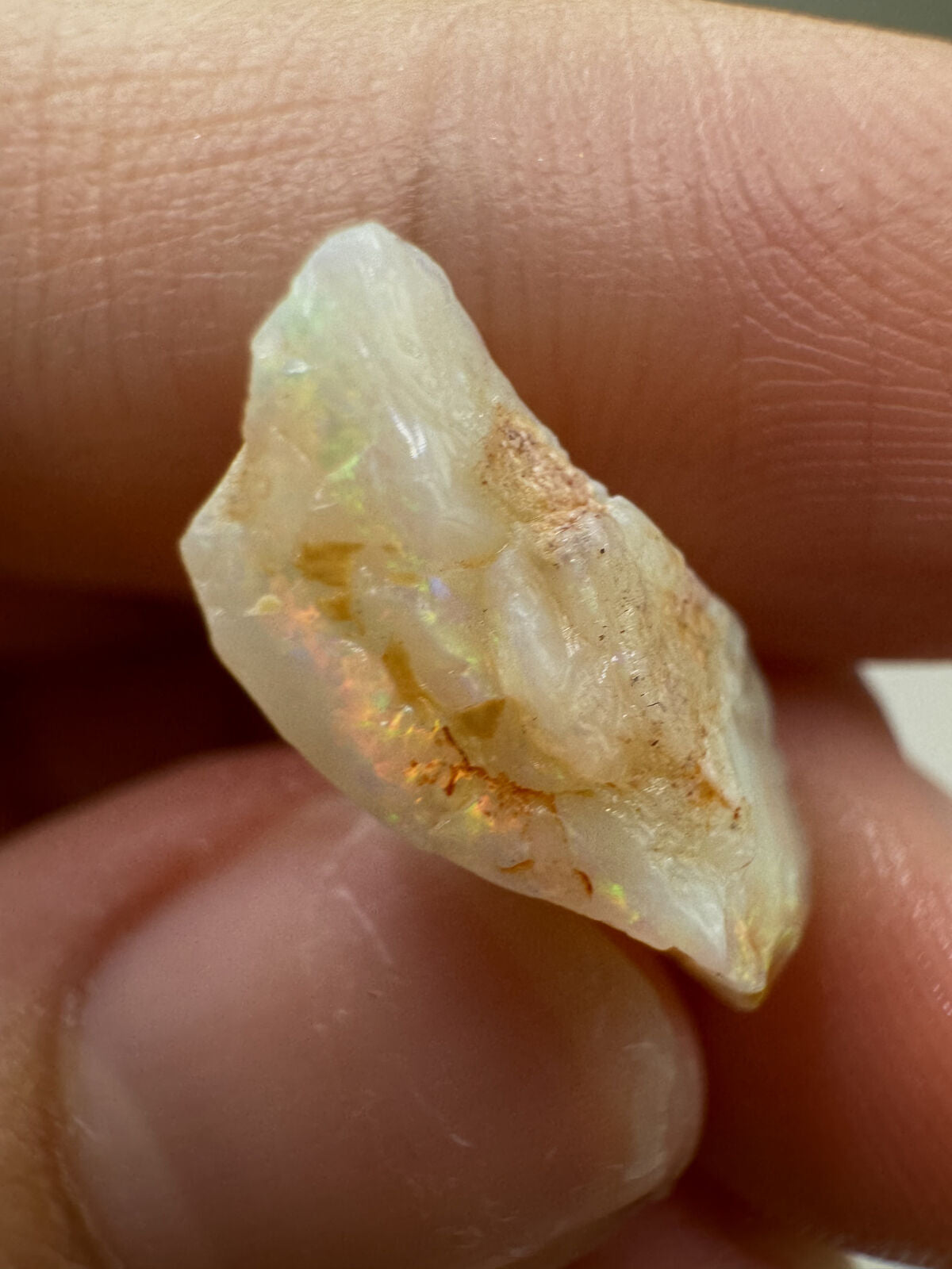 3.7 Carats Solid Rough Coober Pedy Opal Piece with Beautiful Colour