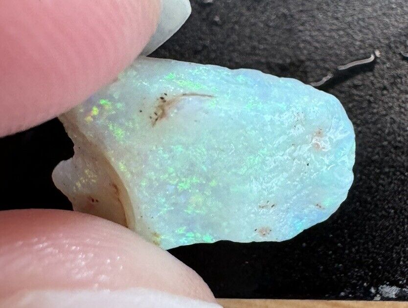 4.1 Carats Solid Rough Coober Pedy Opal Piece with Beautiful Colour