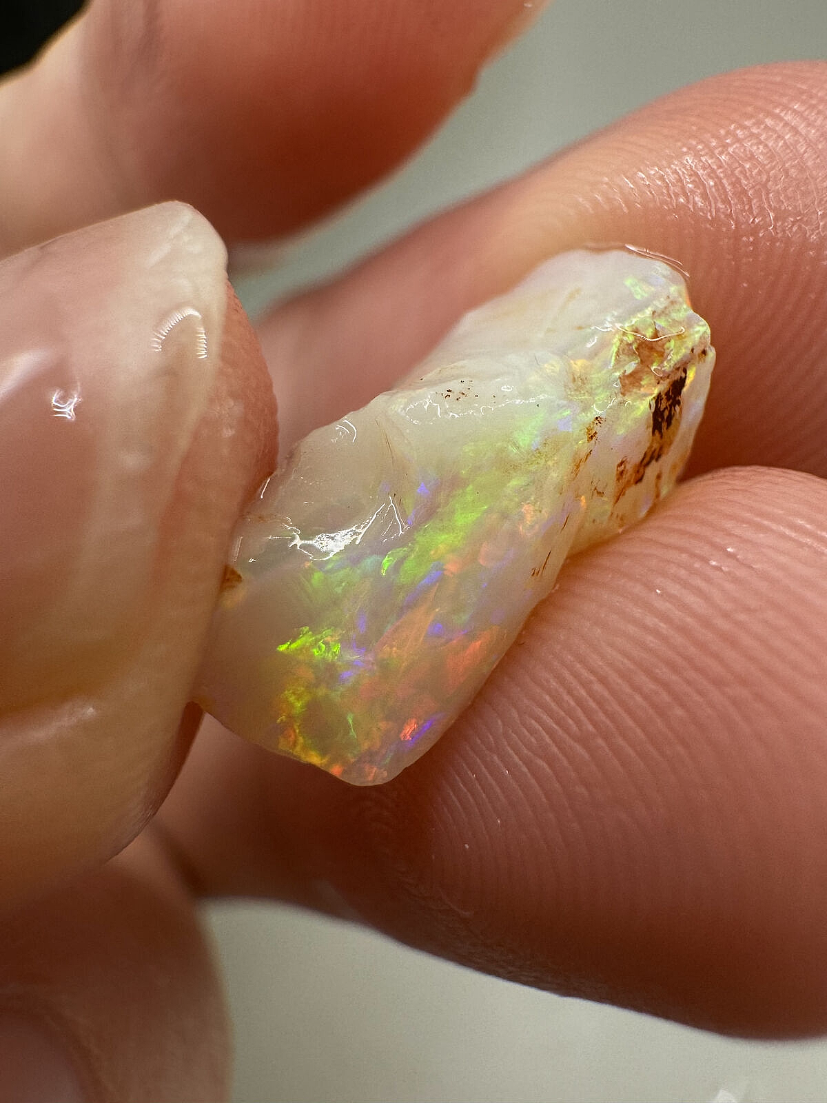 3.7 Carats Solid Rough Coober Pedy Opal Piece with Beautiful Colour