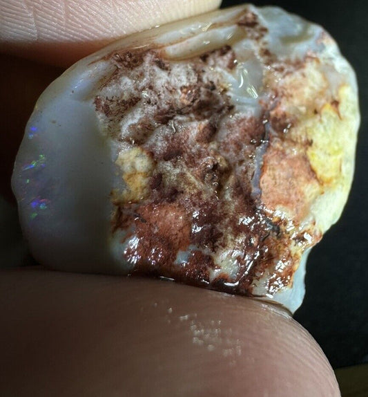 22.3 Carats Solid Rough Coober Pedy Opal Piece with Beautiful Colour B1