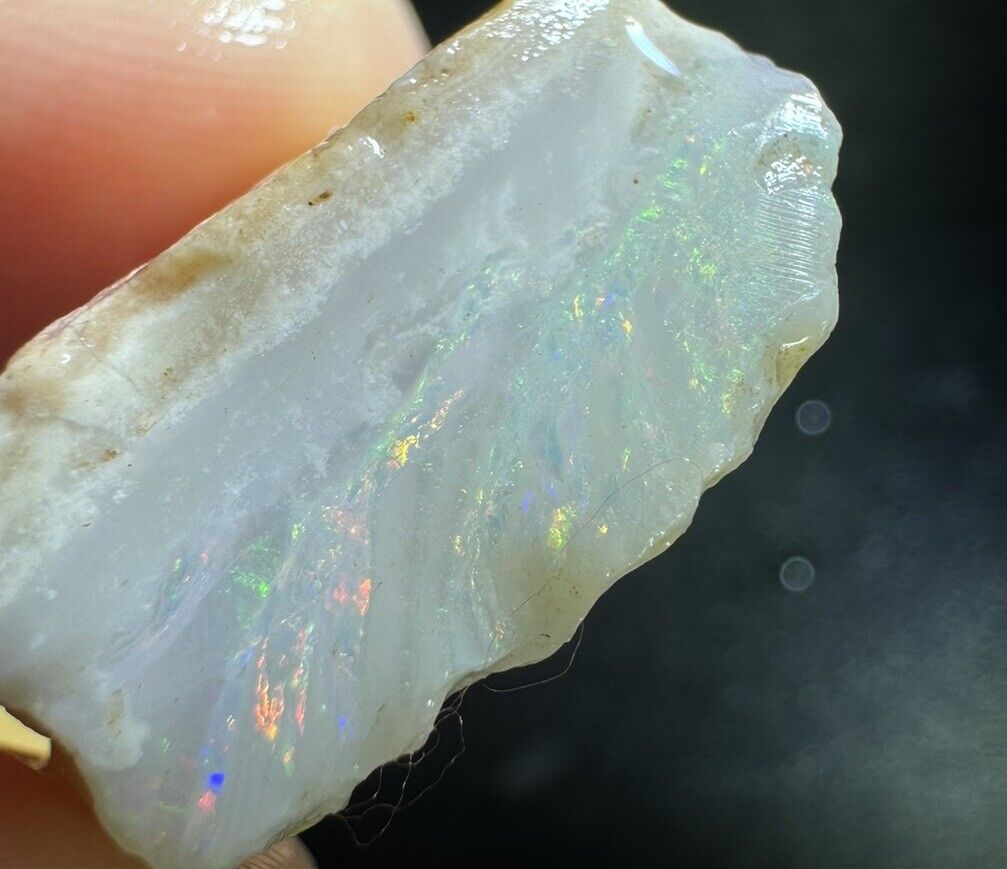 21.7 Carats Solid Rough Coober Pedy Opal Piece with Beautiful Colour B1