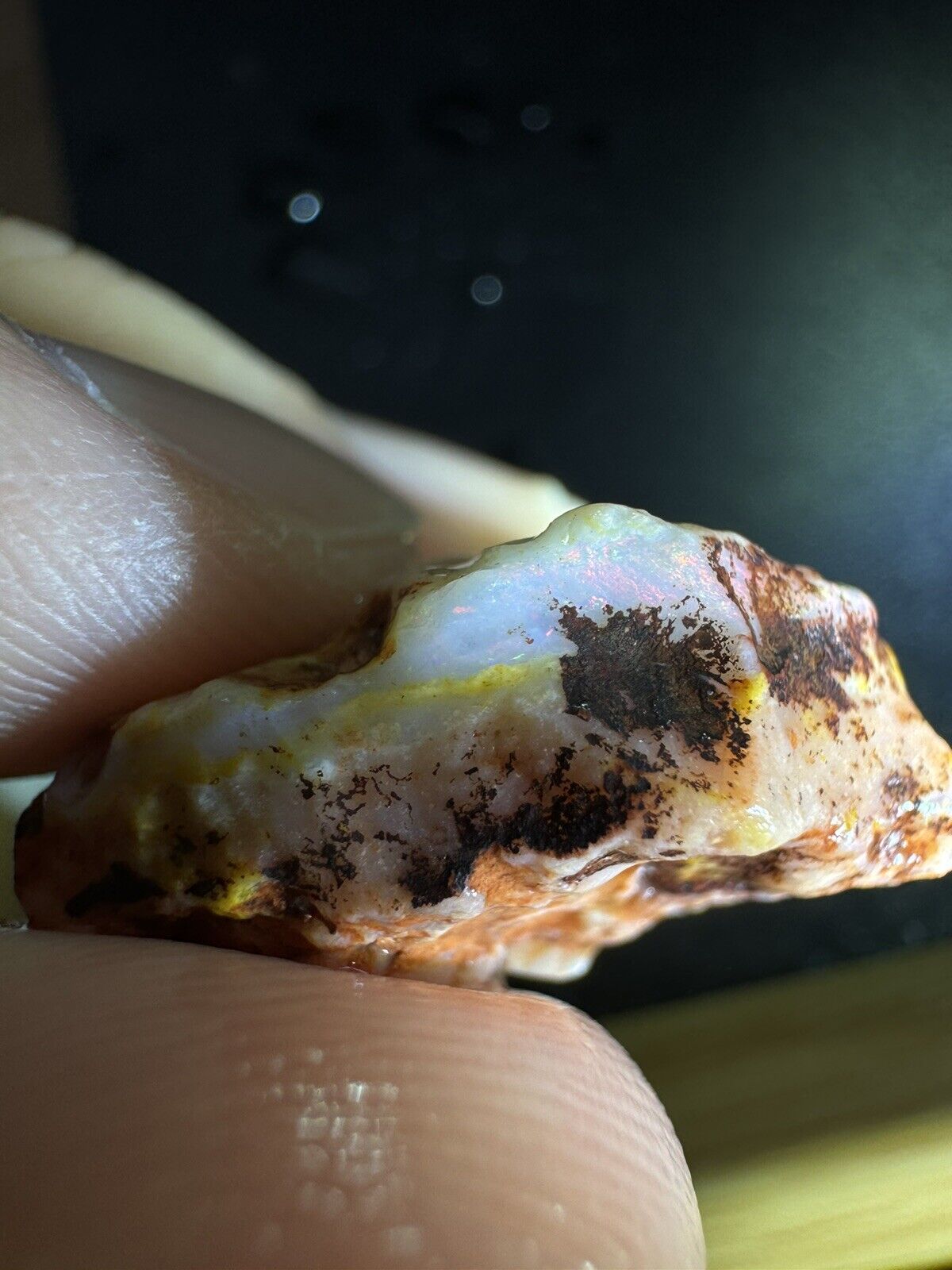 22.3 Carats Solid Rough Coober Pedy Opal Piece with Beautiful Colour B1
