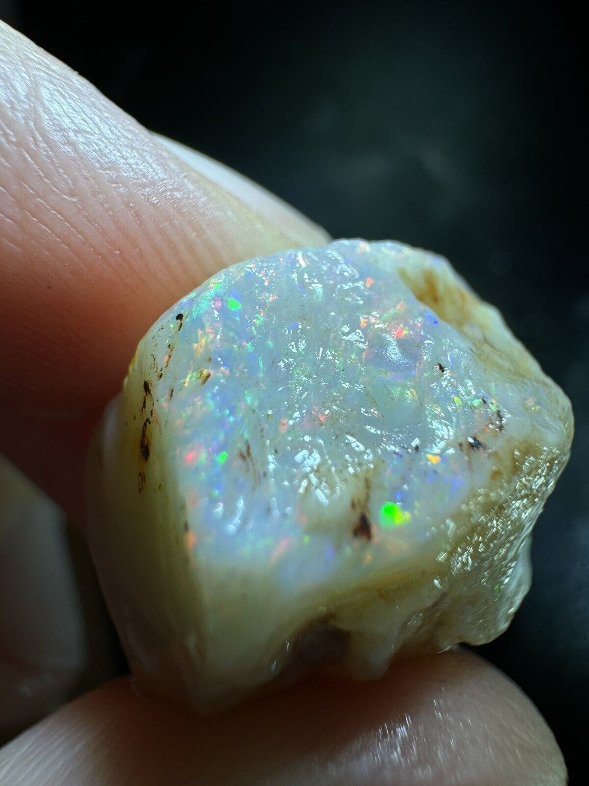 18.7 Carats Solid Rough Coober Pedy Opal Piece with Beautiful Colour B1