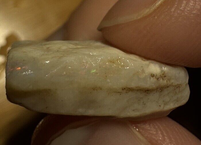 16.3 Carats Solid Rough Coober Pedy Opal Piece with Beautiful Colour B1