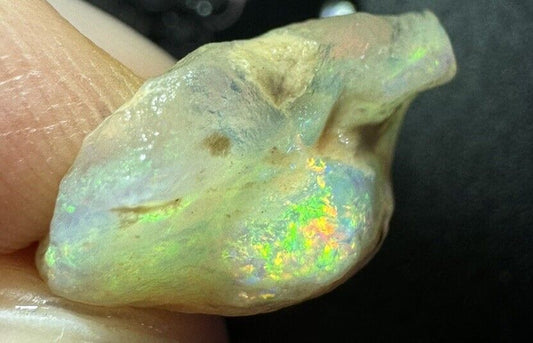 5 Carats Solid Rough Coober Pedy Opal Piece with Beautiful Colour B1
