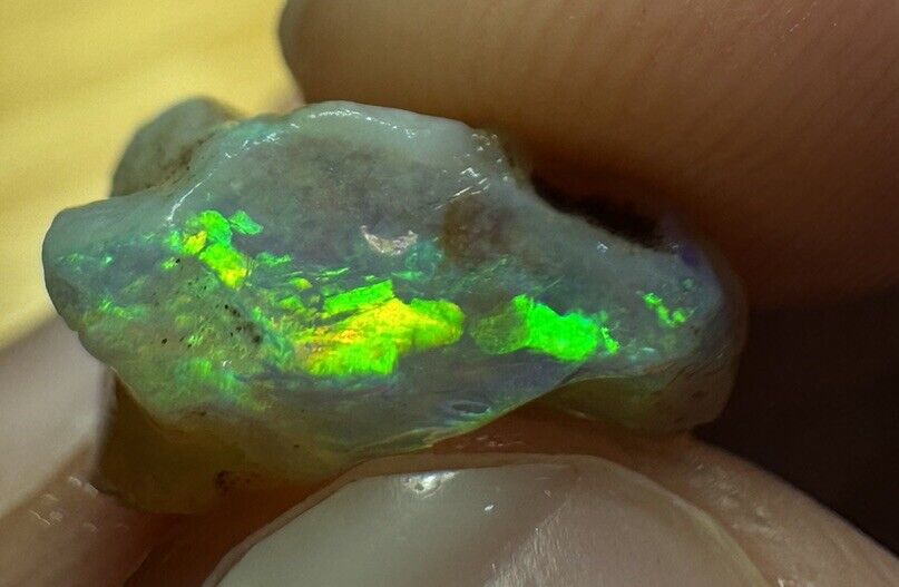 5 Carats Solid Rough Coober Pedy Opal Piece with Beautiful Colour B1