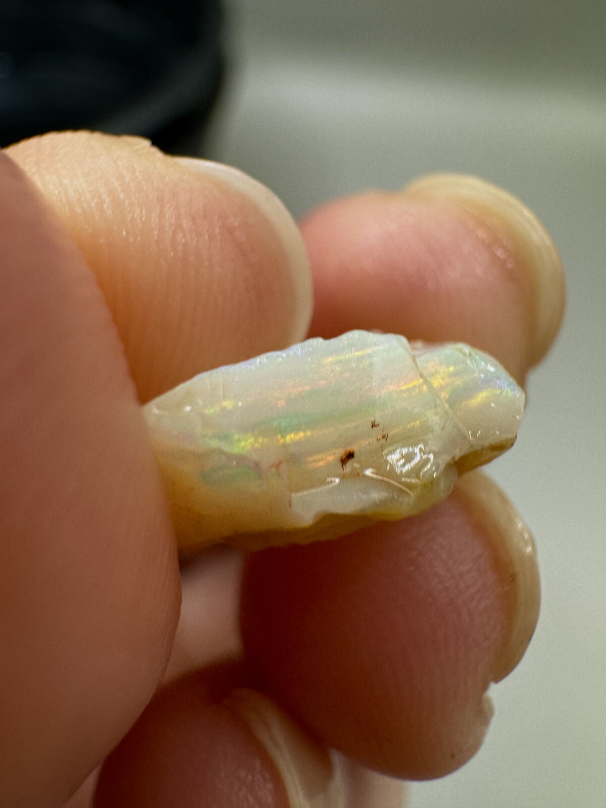 4.7 Carats Solid Rough Coober Pedy Opal Piece with Beautiful Colour
