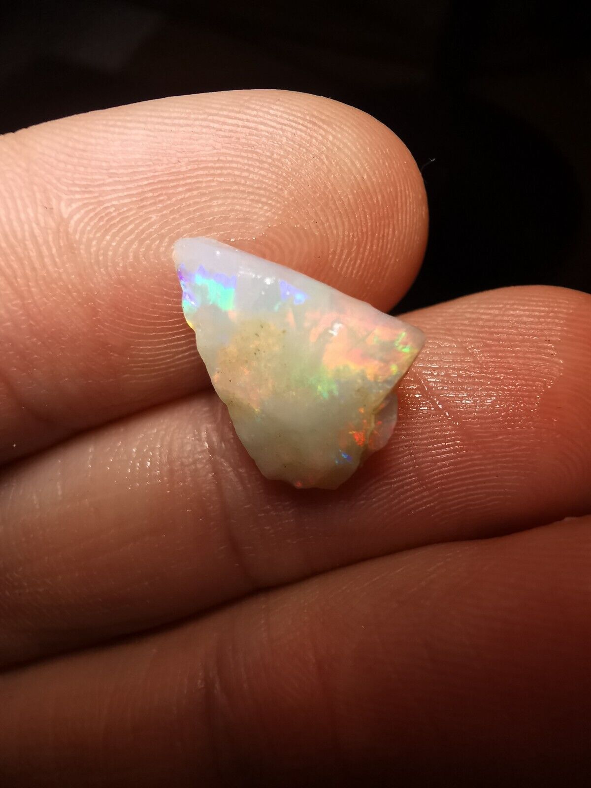 2.7Carats Solid Rough Coober Pedy Opal with Beautiful Colour